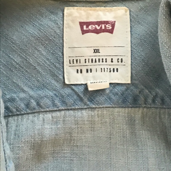 Levis denim long sleeve shirt - Picture 2 of 4